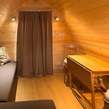 Mallow Glamping Pod Cheltenham Exterior photo